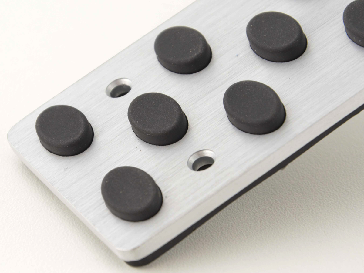 FK Alupedale Pedale Set 3-teilig Mercedes Benz C-/E-/S-Klasse Pedalcover Autopedale Gumminoppen – Bild 6