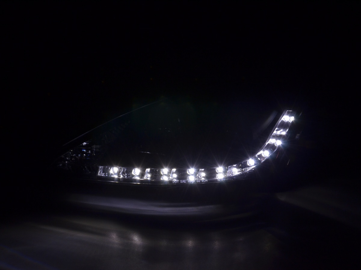 Scheinwerfer Set Daylight LED TFL-Optik Ford Focus 3/4/5-trg.  01-04 schwarz für Rechtslenker – Bild 2