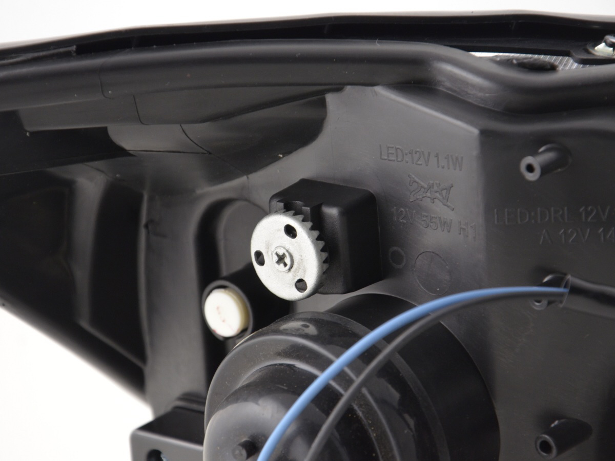 Scheinwerfer Set Daylight LED TFL-Optik Ford Focus 3/4/5-trg.  01-04 schwarz für Rechtslenker – Bild 7