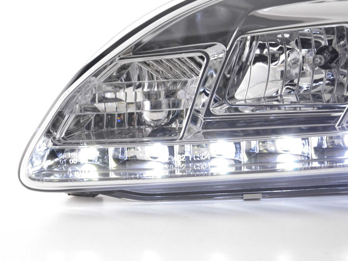 Scheinwerfer Set Daylight LED TFL-Optik Ford Focus 4/5-trg.  05-08 chrom für Rechtslenker – Bild 4