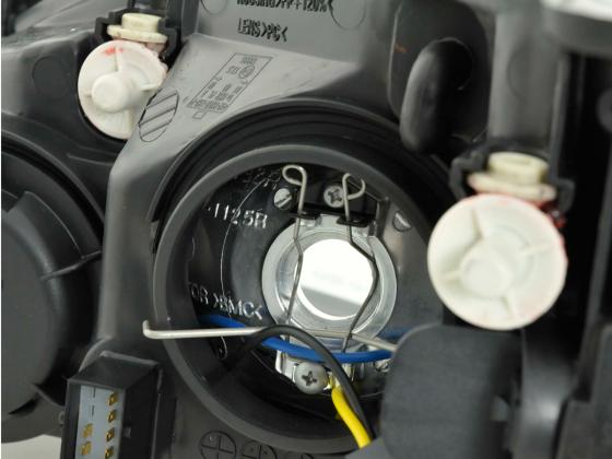 Scheinwerfer Opel Corsa C  01-06 schwarz – Bild 5