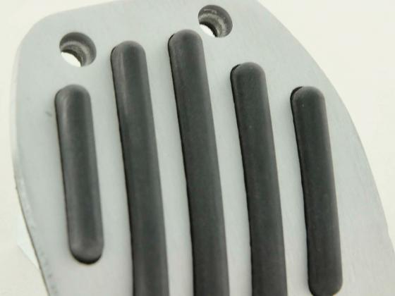 FK Alupedale Pedale Set 3-teilig Mercedes Benz C-/E-/S-Klasse Pedalcover Autopedale Streifen-Design – Bild 7