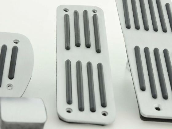 FK Alupedale Pedale Set 4-teilig Mercedes Benz C-/E-/S-Klasse Pedalcover Autopedale Streifendesign – Bild 3