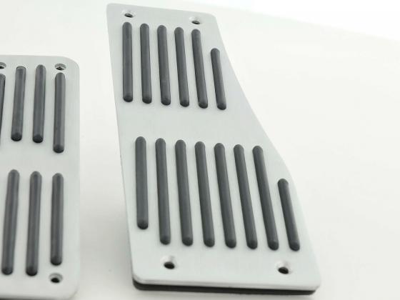 FK Alupedale Pedale Set 4-teilig Mercedes Benz C-/E-/S-Klasse Pedalcover Autopedale Streifendesign – Bild 4