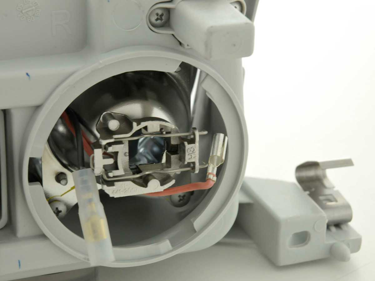 Verschleißteile Scheinwerfer rechts Skoda Octavia (Typ 1U) 00-04 – Bild 7