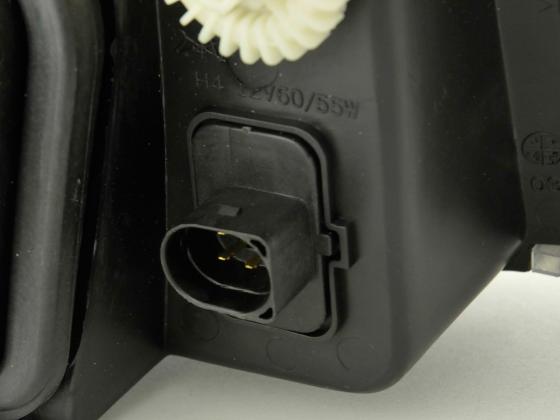 Verschleißteile Scheinwerfer links VW Polo Classic (Typ 6KV) 00-01 – Bild 7