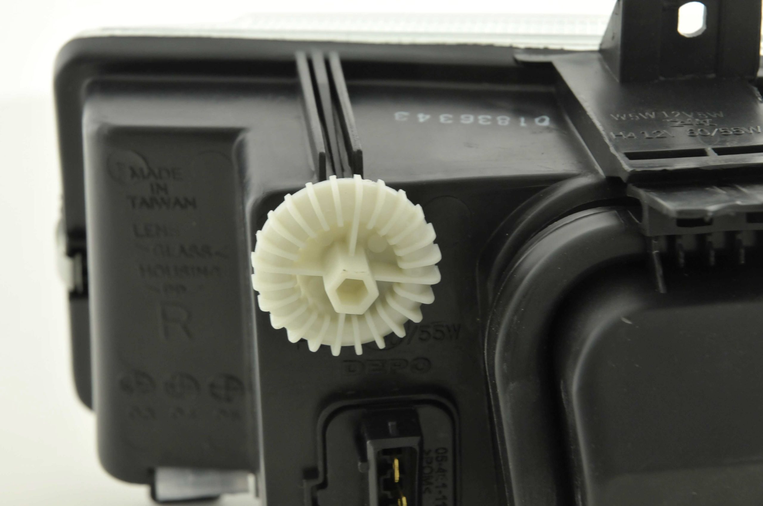 Verschleißteile Scheinwerfer rechts VW Polo Classic (Typ 6KV) 97-00 – Bild 5