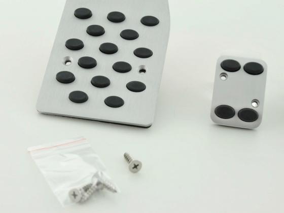 FK Alupedale Pedale Set 4-teilig Mercedes Benz C-/E-/S-Klasse Pedalcover Autopedale Gumminoppen
