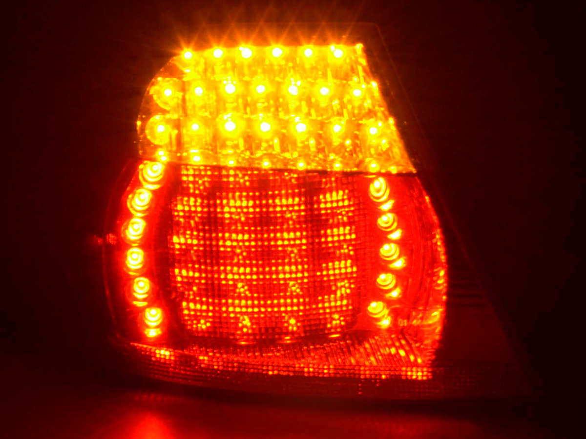 Verschleißteile Rückleuchte links BMW 3er Coupe Typ E46 03-06, gelb/rot – Bild 6