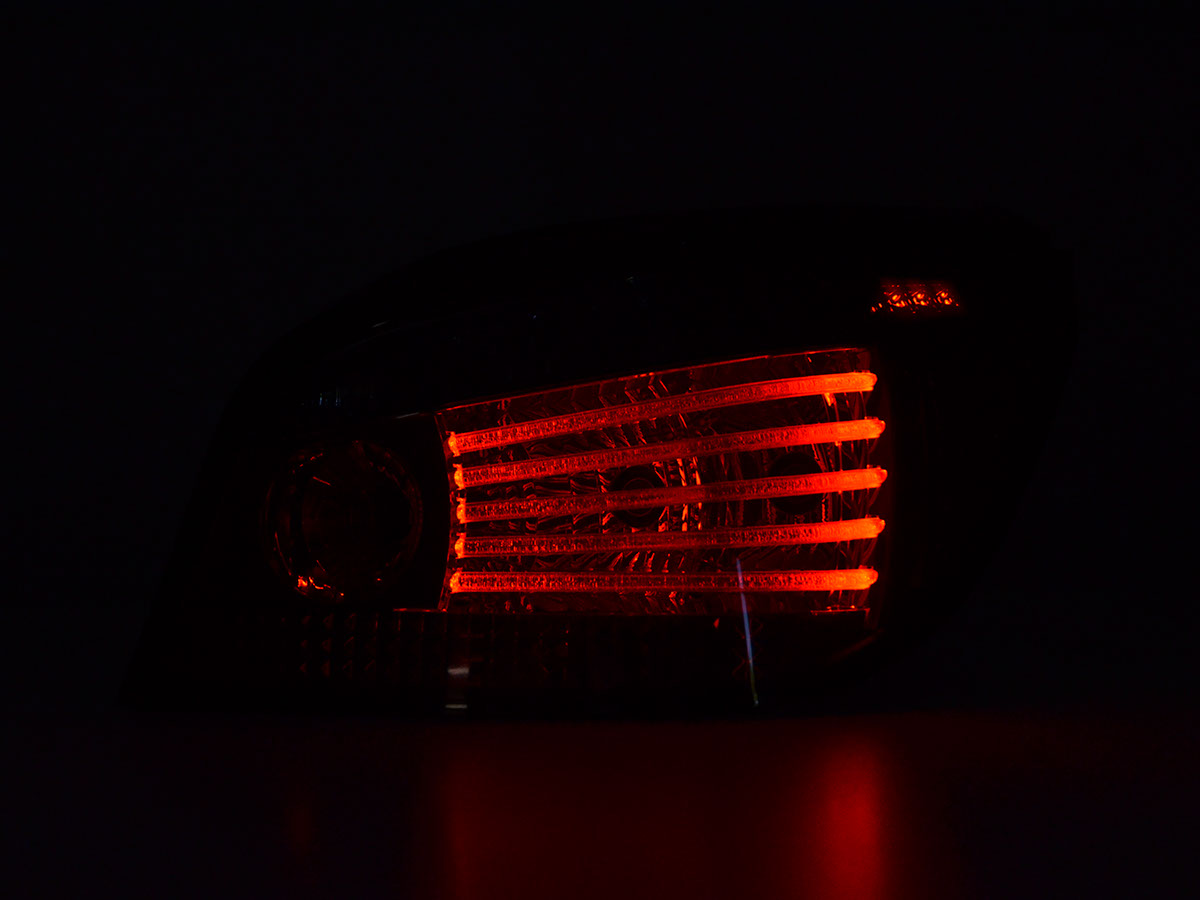 LED Rückleuchten Set BMW 5er E60 Limousine  08-09 rot/schwarz