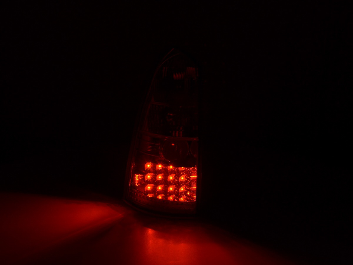 LED Rückleuchten Set Ford Focus Turnier DNW  98-04 chrom für Rechtslenker – Bild 3