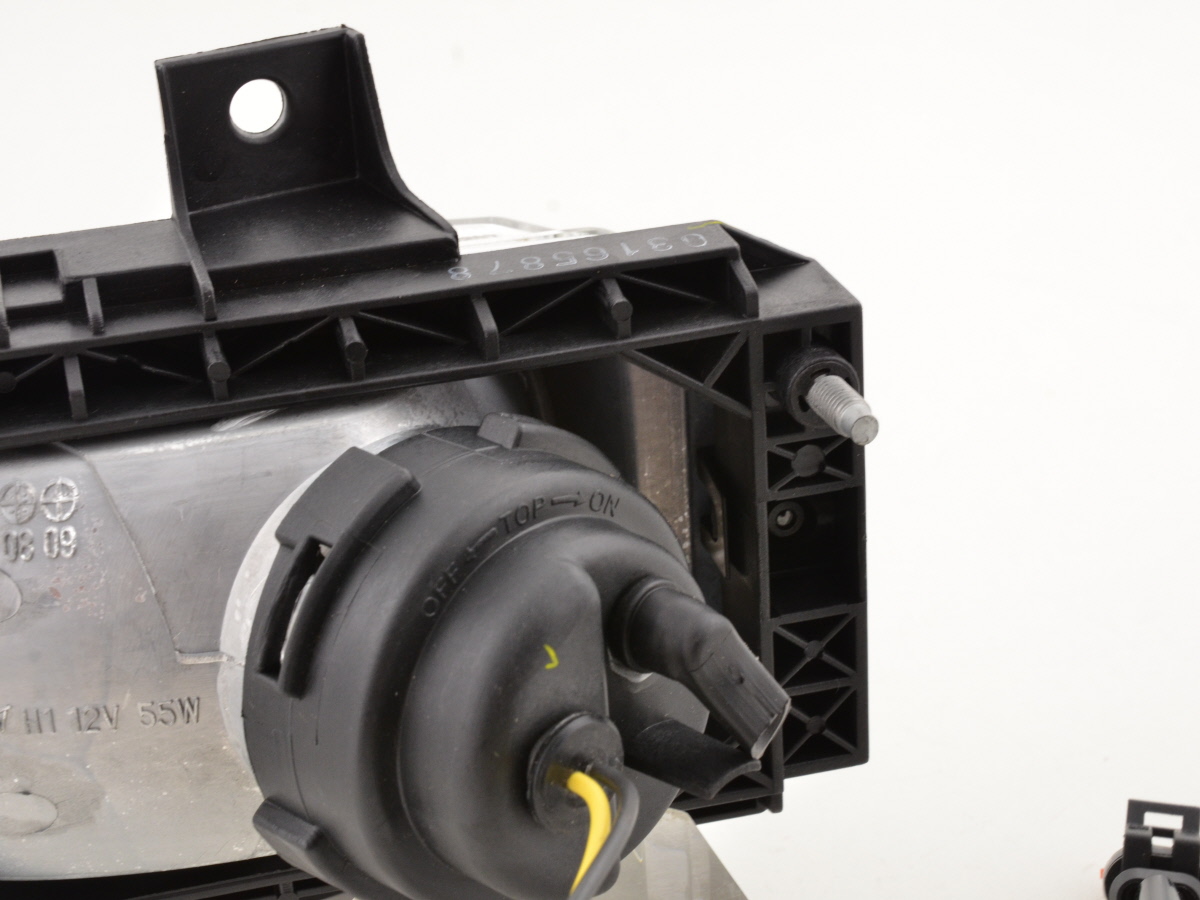 Verschleißteile Nebelscheinwerfer rechts Opel Omega 95-98 – Bild 3