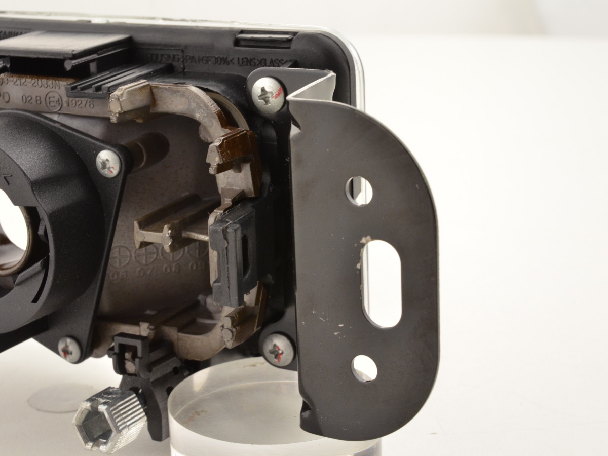 Verschleißteile Nebelscheinwerfer rechts Toyota Corolla  01-03 – Bild 6