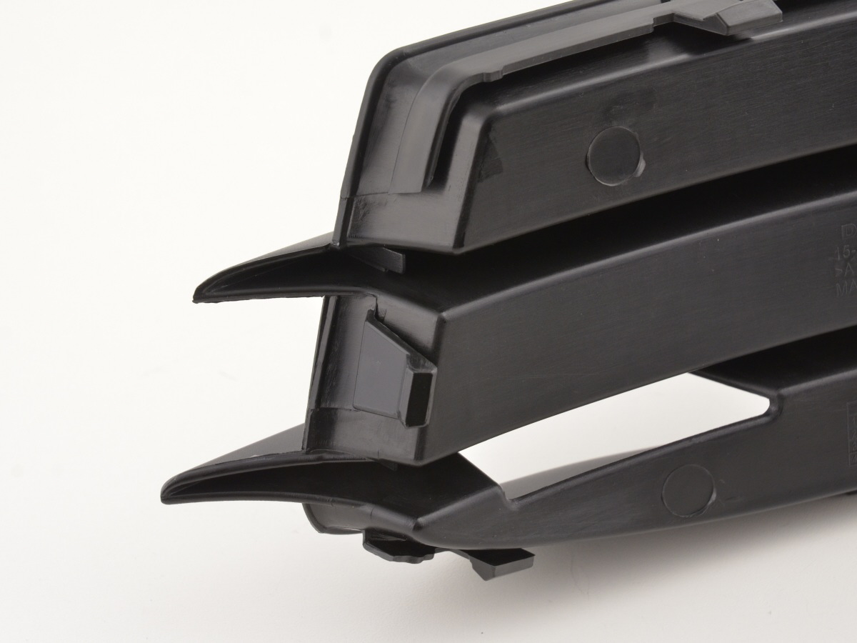 Verschleißteile Nebelscheinwerferblende rechts Audi A3 09-13 – Bild 6