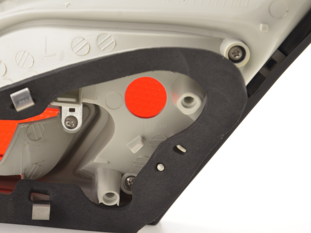 Verschleißteile Rückleuchte links Opel Astra J 5-türig 09-12 rot – Bild 6