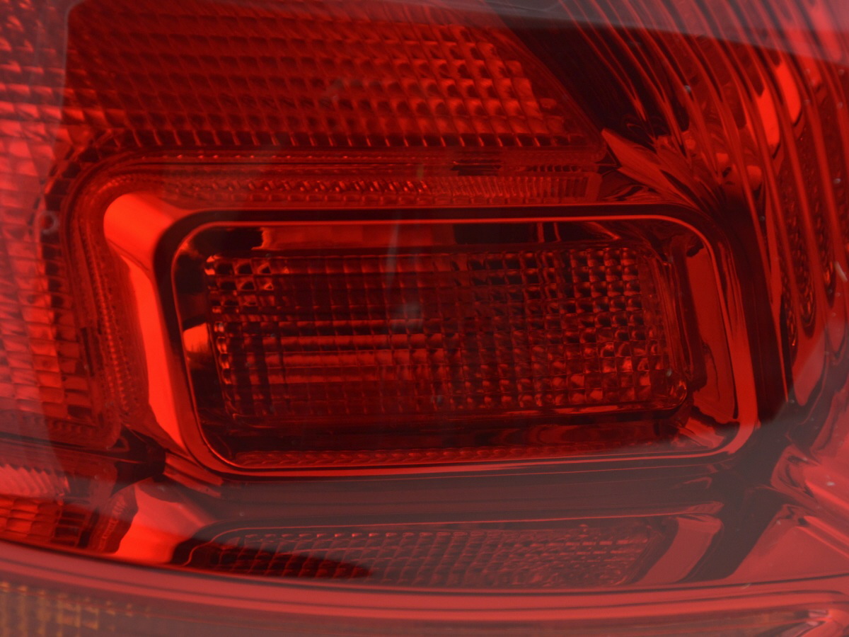 Verschleißteile Rückleuchte links Opel Astra J Kombi  10-12 rot