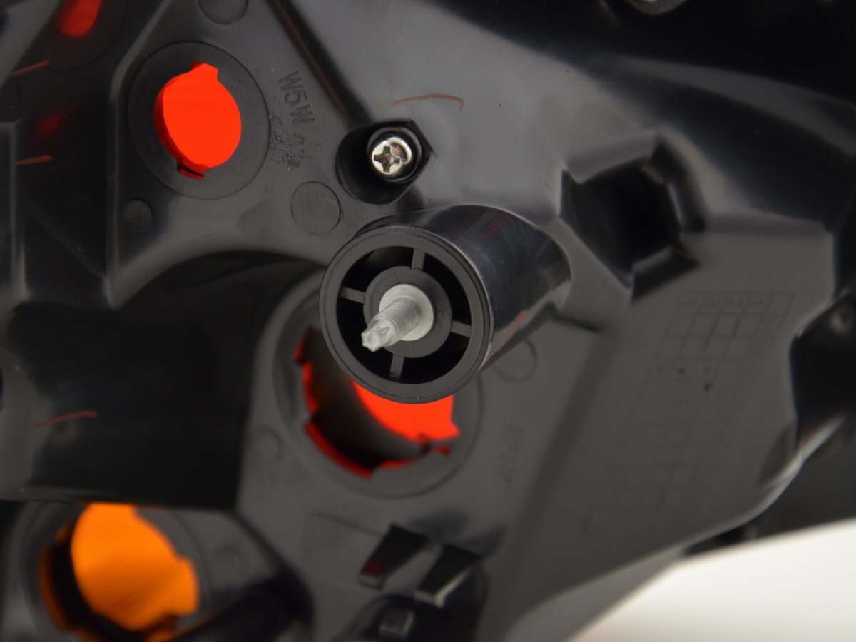 Verschleißteile Rückleuchte rechts Opel Astra J Kombi 10-12 – Bild 7