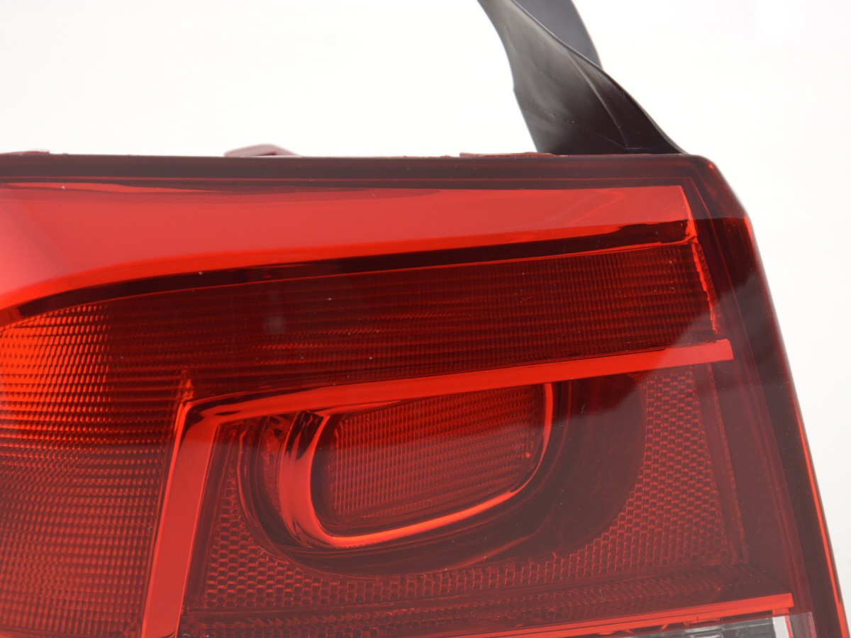 Verschleißteile Rückleuchte links VW Passat 3C Limousine  2010- rot/klar