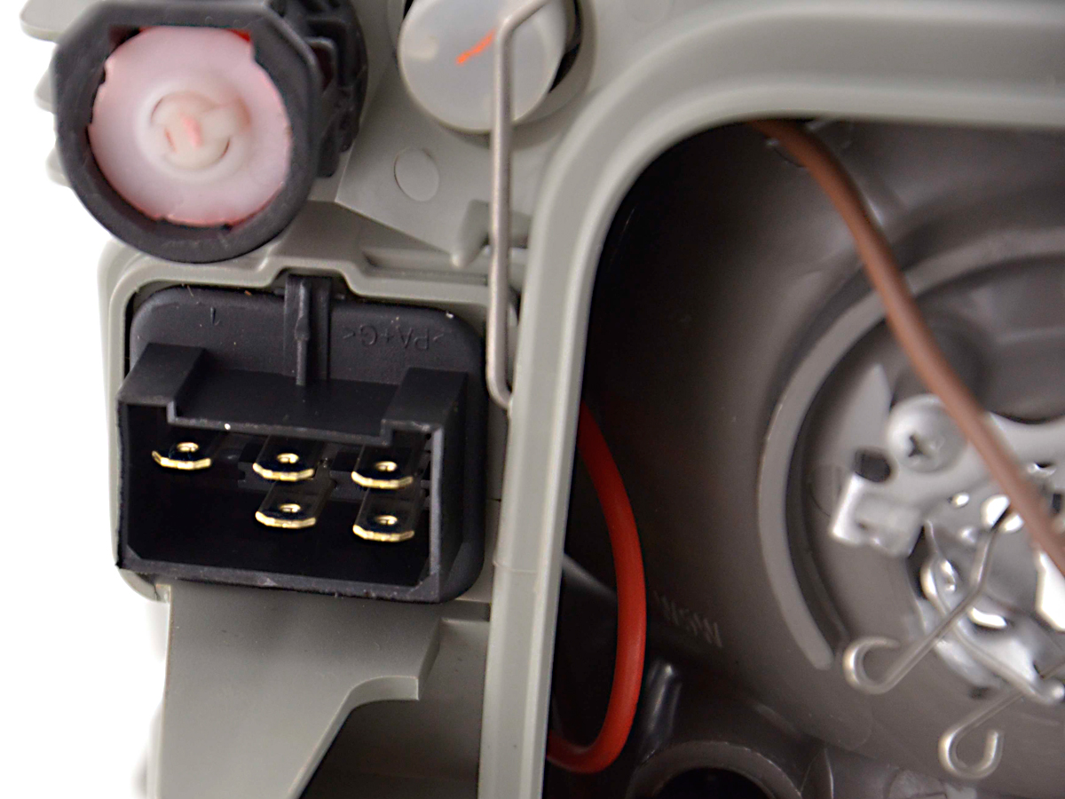 Verschleißteile Scheinwerfer links Mercedes Benz Vito / V-Klasse (Typ 638) – Bild 7