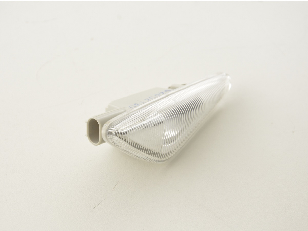 Verschleißteile Seitenblinker LED links BMW 5er F07 Gran Turismo 2009- chrom – Bild 7