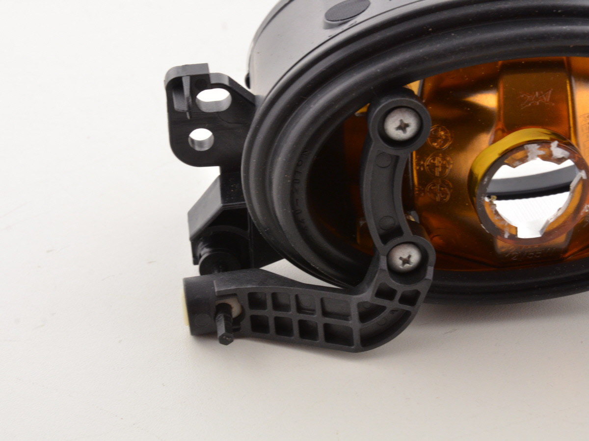 Verschleißteile Nebelscheinwerfer rechts Mercedes-Benz C-Klasse (204) – Bild 7