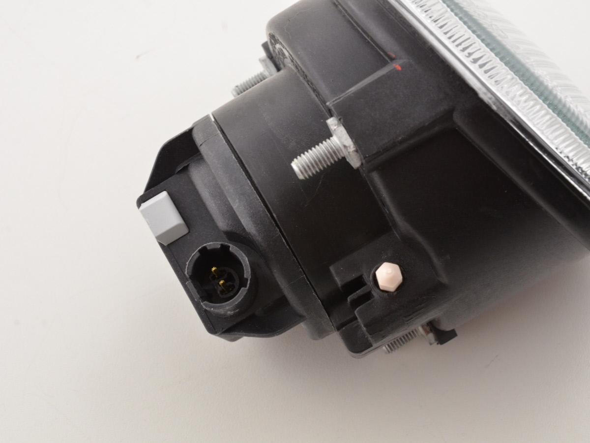 Verschleißteile Nebelscheinwerfer rechts Renault Clio / Mégane – Bild 7