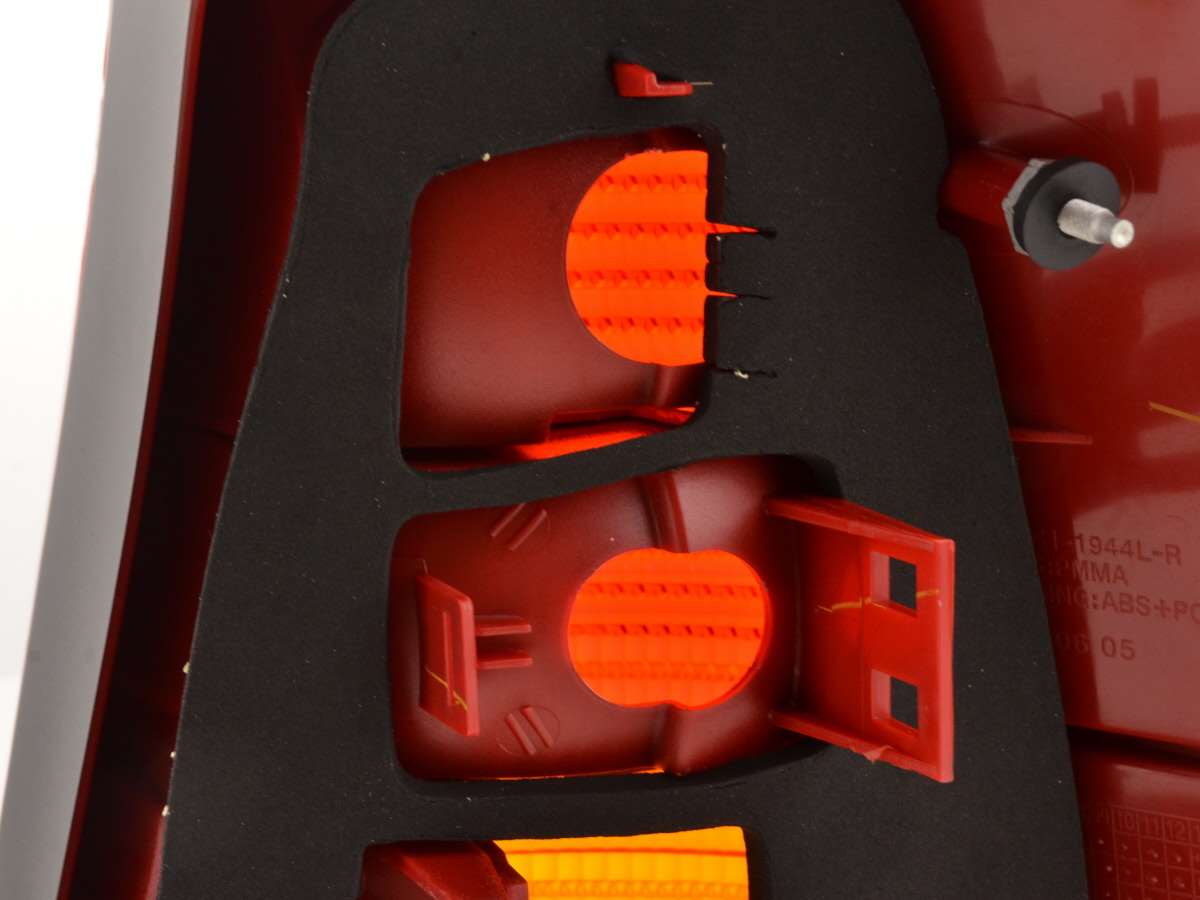 Verschleißteile Rückleuchte links VW Golf 4  98-02 – Bild 3