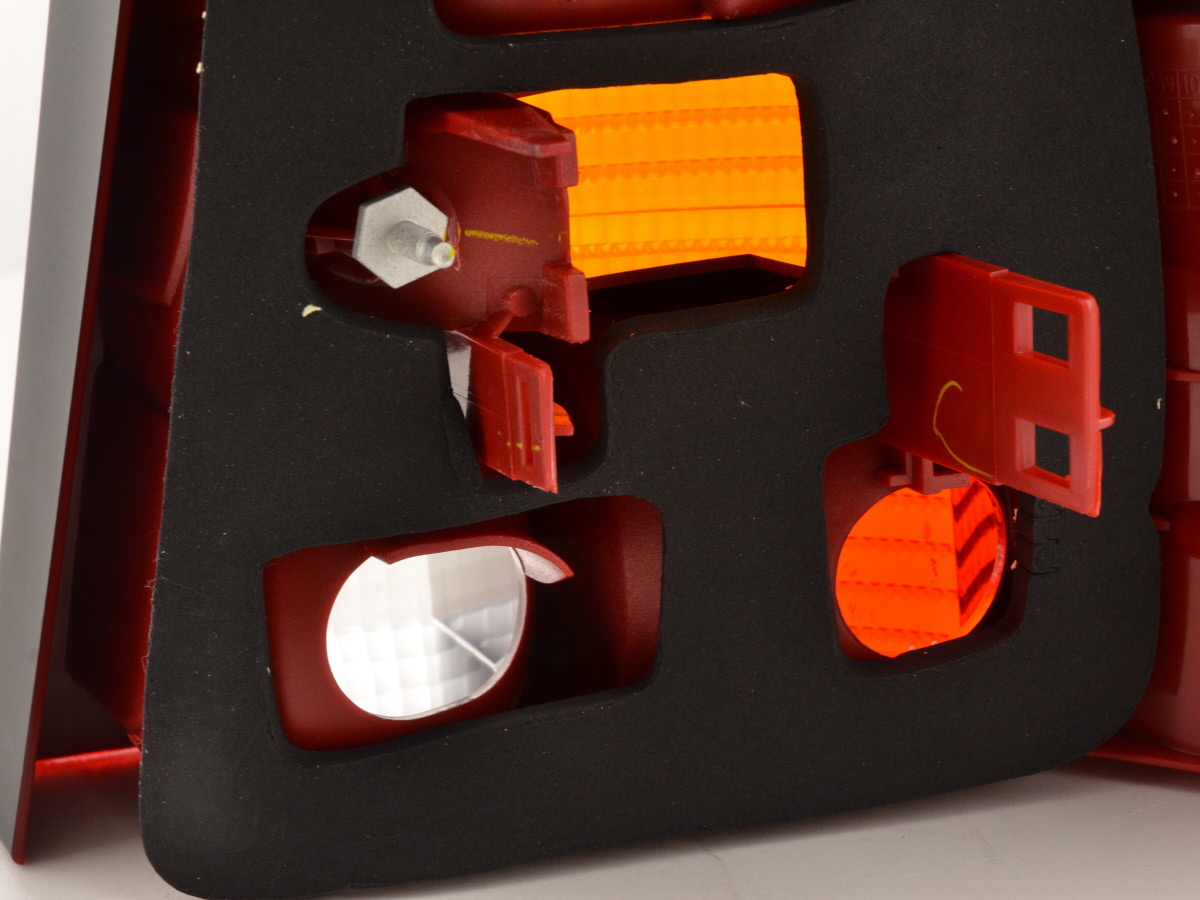 Verschleißteile Rückleuchte links VW Golf 4  98-02 – Bild 4