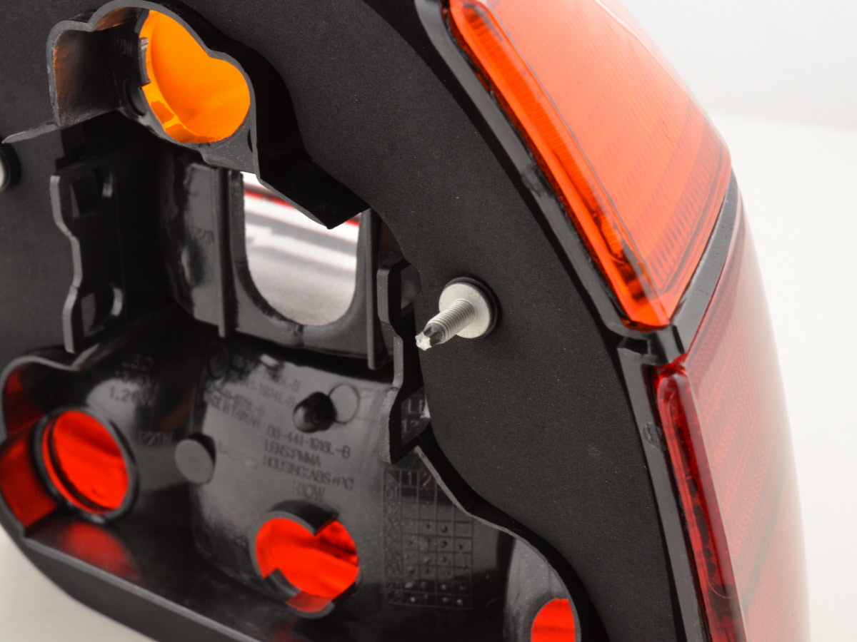 Verschleißteile Rückleuchte links VW Golf 3 92-97 – Bild 5