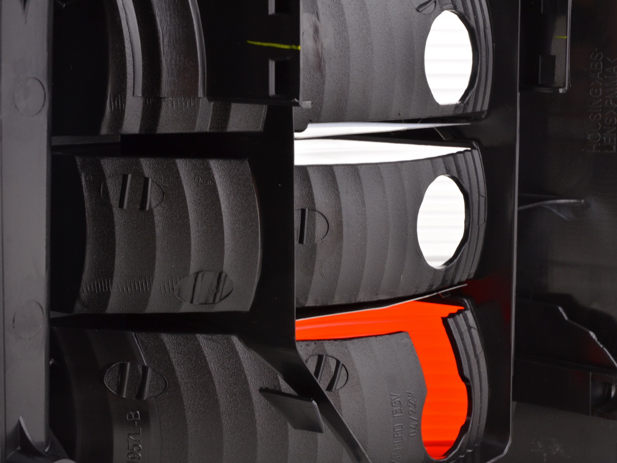 Verschleißteile Rückleuchte links VW T5  03 – Bild 6