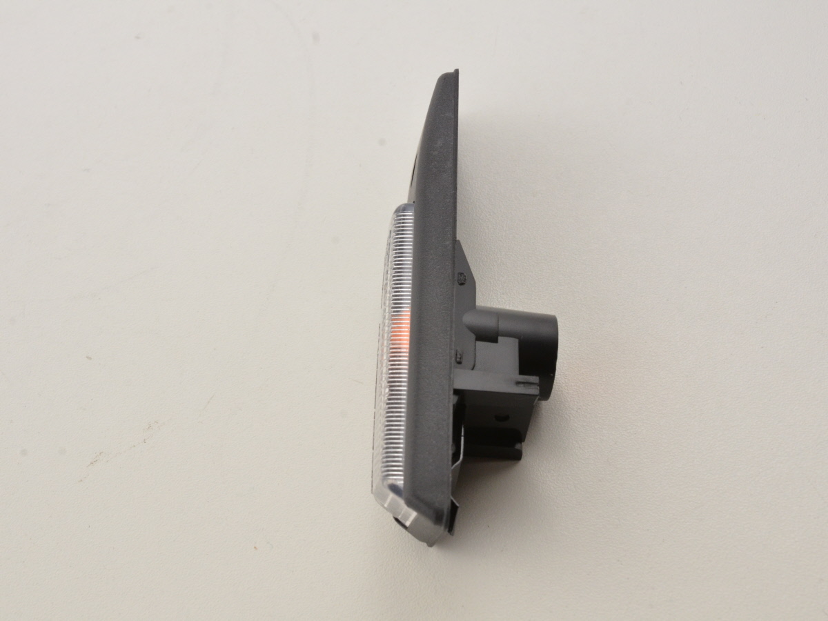 Verschleißteile Seitenblinker rechts BMW E32 / E34 – Bild 6